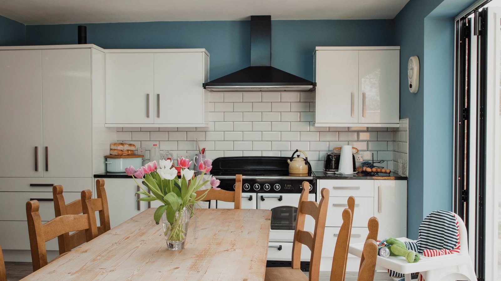 Storage Strategies for a Tidy Kitchen